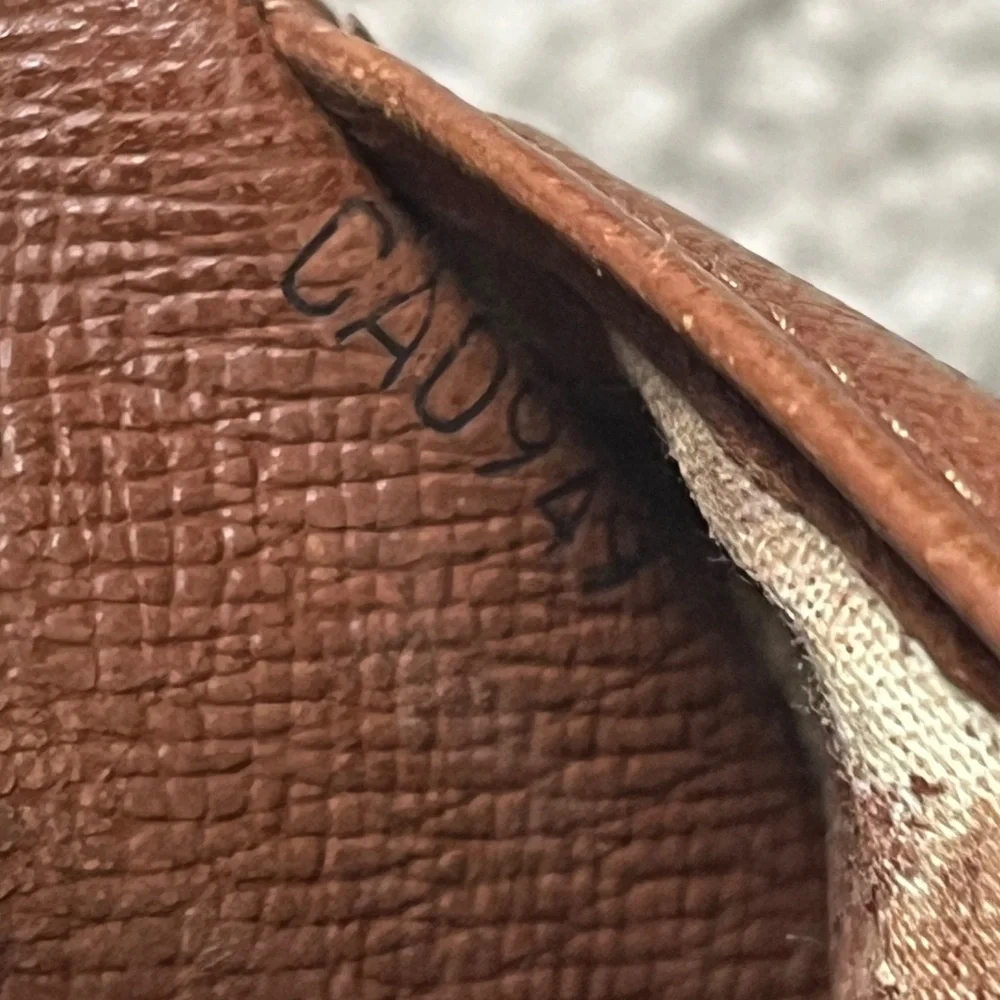Vintage Louis Vuitton Monogram Canvas Bifold Wallet w/ Snap Pocket Coin Pouch